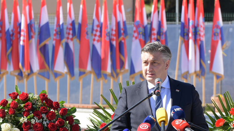 Sa zahvalnošću se prisjećamo hrvatskih branitelja koji su prije 30 godina u Pakracu stali u obranu Hrvatske